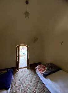 اتاق 2 تخته در کاروانسرای شاه عباسی ده نمک